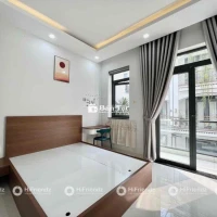 CĂN HỘ BAN CÔNG THOÁNG MÁT - KỀ SÂN BAY