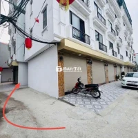 Cần bán gấp nhà mặt tiền 4m, 3 phòng ngủ, đường Đại Cát, Liên Mạc, Bắc Từ Liêm