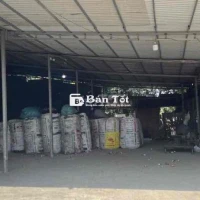 Tuyển Nhân Viên Lao Động Chân Tay Tại Lái Thiêu – Đứng Máy Ép + Bóc Hàng Nhẹ