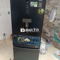 Tủ lạnh AQUA lớn, còn mới, cần bán gấp  