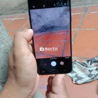 Dư Dùng Sam Sung J7 Plus .Xài Tốt