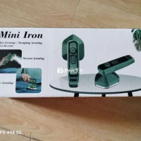 Bàn ủi hơi nước cầm tay mini