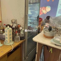 CÀN THANH LÝ TỦ MÁT