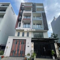 BÁN GẤP TOÀ NHÀ VĂN PHÒNG 8 TẦNG MẶT TIỀN NƠ TRANG LONG - GIÁ TỐT