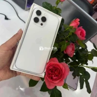 16 Pro max 256 Trắng QTế mỹ Pin 100% bh 10/25