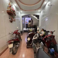 TÂN BÌNH - BÁN NHÀ GẦN MẶT TIỀN - HẺM XE HƠI - ĐỒNG ĐEN - 38 M2 - 3 TẦ
