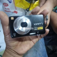 Ban máy ảnh  panasonic