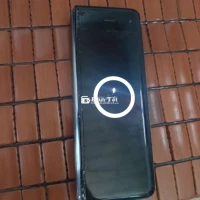 Samsung Z for 5G Thu dân được con đt như hình. Test lên được màn ngoài như hình. Xem ở gò Vấp  
