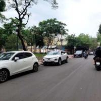 Cực phẩm Hoàng Cầu, 7 tầng thang máy, ngõ thông oto, MT rộng kinh doanh