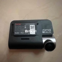 cần bán cam hành trình xiaomj 70mai mua đc 2 thág