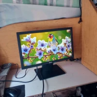 Màn hình dell chính hãng 19". 650k