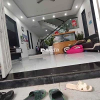 Cần bán nhà 3 tầng 81m2, mặt tiền 5m, cực đẹp!