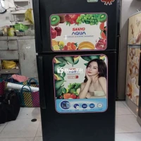Thanh lý tủ lạnh Sanyo 180 lít nhẹ điện làm đá nha