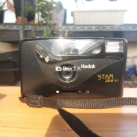 Máy ảnh trưng bày hiệu Kodak Japan