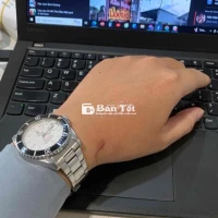 dư nên bán bớt 2 đồng hồ nhật