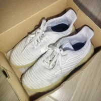 Giày Adidas Phản Quang Size 42.5 - Siêu Cấp