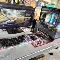 Bộ máy tính chơi game, làm việc v.v.