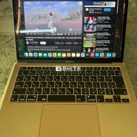 Cần bán gấp macbook air 2020 99% , còn fix mạnh