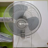Cần Bán Quạt Treo Tường TOSIBA Mới  