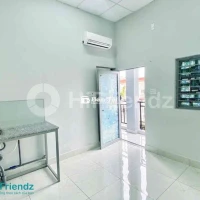 Phòng có máy lạnh, kệ bếp, thang máy ngay Hưng Phú, Quận 5, UEH  
