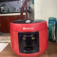 Nồi cơm cần bán