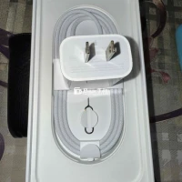 Củ sạc dây C to C Chính hãng 20W - Đồ chính hóa, đảm bảo 100%  Bán củ sạc dây C to C chính hãng 20W, chất lượng cao, phù hợp với iPhone 16 Pro Max và các thiết bị tương thích cả Switch, ipad mini 7... . Sản phẩm đã qua kiểm tra kỹ lưỡng, đảm bảo hoạt động tốt, an toàn cho thiết bị của bạn.  