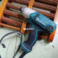 Máy bắn vít Makita Japan TD010f - Hàng bãi chất lượng cao