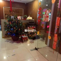 Tuyển 2 nữ nhân viên tạp vụ buồng phòng