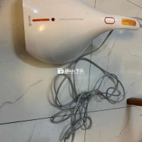 Máy hút bụi cầm tay mới dùng 1-2 lần, hút cực khỏe, giá tốt  