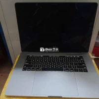 Macbook Pro 2018 15in 
Model A1990 EMC 3215 bể