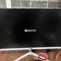 màn 24in đang sài tốt còn bảo hành 7-8th