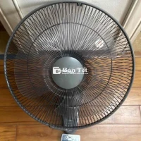 Quạt treo tường Miistubishi Thái Lan