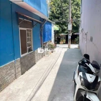 VỀ QUÊ BÁN NHÀ 80,2M2 MỚI ĐẸP 1 TRỆT 1 LẦU HẺM 1942 HUỲNH TẤN PHÁT