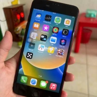 BÁN IPHON 8PLUS 64GB đả qua sử dụng máy còn ngon