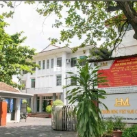 tuyển nhân công vận hành máy