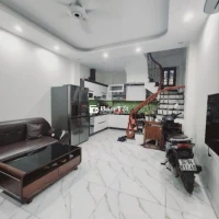 HỒ TÙNG MẬU, HÀNG XÓM GOLDMARK CITY: DT 30㎡, 5 TẦNG+1 TUM,NỘI THẤT,XỊN