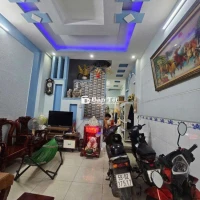 Ngay Âu Cơ Bàu Cát HXH - Nhà 3 tầng 44m2 chỉ 5 tỷ 7