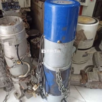Motor cửa cuốn còn nguyên vẹn mới đẹp cho thợ