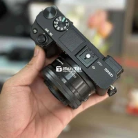 Sony A6400 + 16-50