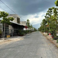 Một Lô *** Giá Cực Rẻ Diện Tích Cực Khủng