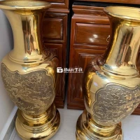 cặp lộc bình bằng đồng.