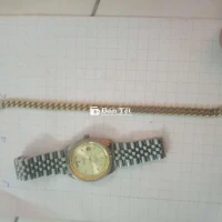 Đồng hồ và lắc tay
