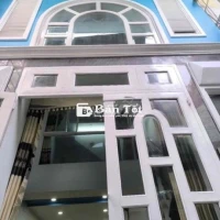 🏡 Nhà cho thuê p4 Q8 hẻm 3 gác  nhà mới sơn sửa sạch sẽ  📐 Dt 4x7  1 l