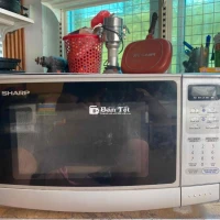 lò ci sóng sharp thái lan 22l