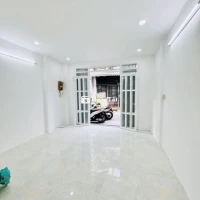 HẺM 3M RỘNG THOÁNG - ÂU DƯƠNG LÂN P3 - NHÀ LÔ GÓC, Ở NGAY - 3.99 TỶ