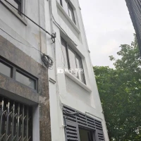 Nhà 4 tầng 4 ngủ, Nguyễn Văn Linh, Long Biên - Nhỉnh 5 tỷ