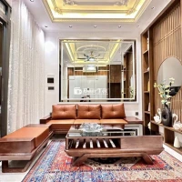 Nhà bán tại Yên Hòa, nội thất đẳng cấp, vị trí đắc địa, diện tích 30m2