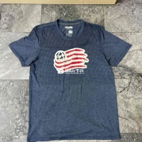 áo adidas size L (d72-n53) có lủng nhưng ko rõ