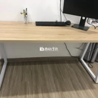 Bàn làm việc chân sắt chắc chắn, mặt gỗ MDF - Giá rẻ!