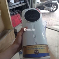 Máy đo thân nhiệt và khử khuẩn cho ae thợ